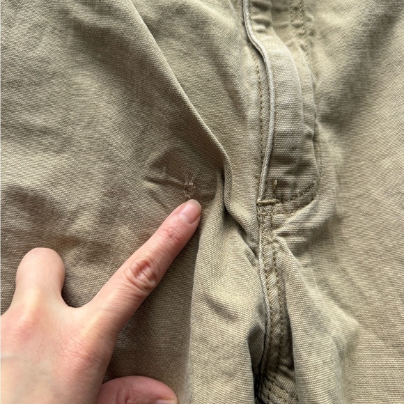 Carhartt Men's Cargo Pants - Khaki loose fit 42x34 - Picture 3 of 8